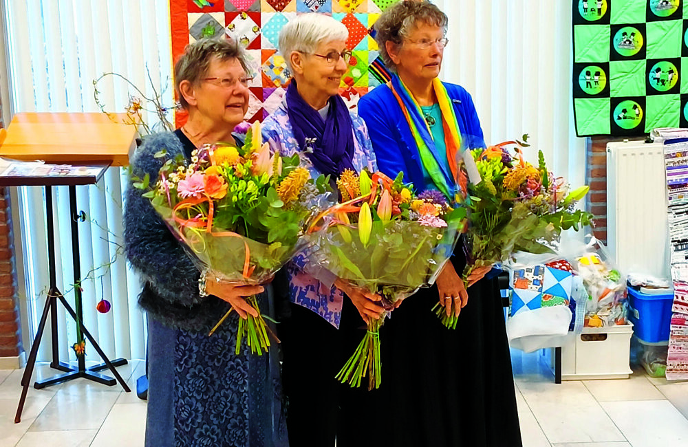 Het droomdekentjes team,  Herma, Jenny en Ria .jpg