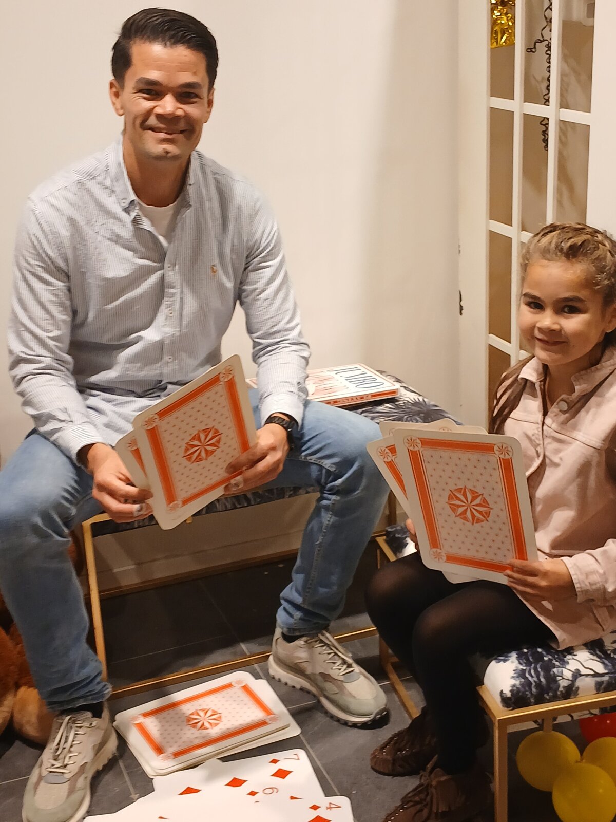 Samen een kaartspel is ook mogelijk