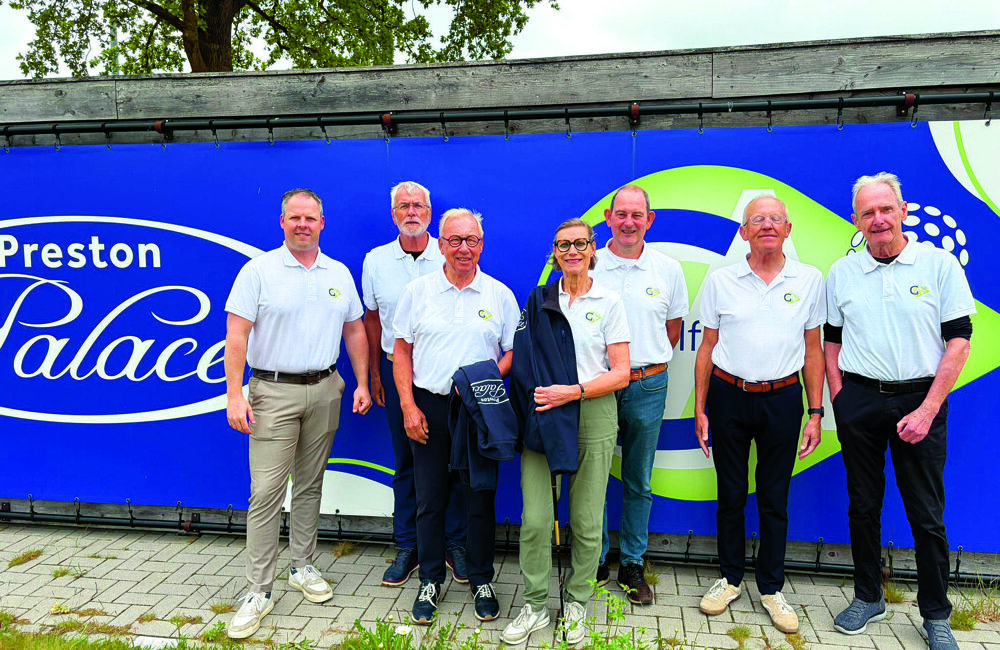 Het eerste team van Golfclub Almelo.jpg