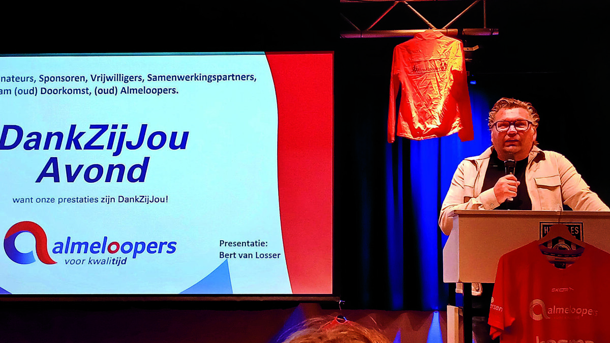 Bert van Losser presenteerde de avond