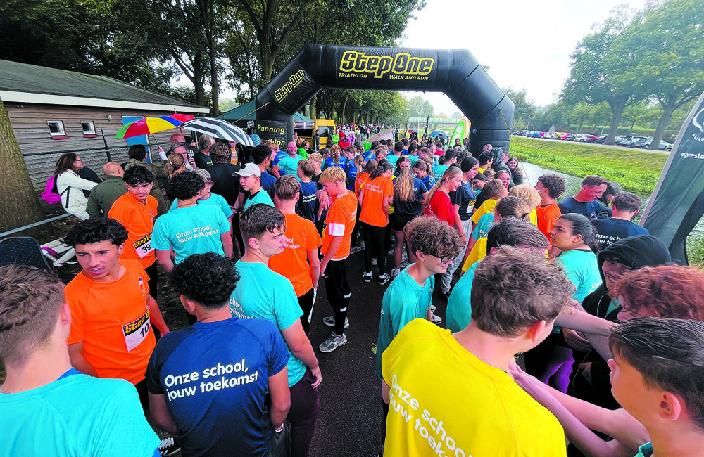 Alma College doet met grote groep leerlingen mee met Almelo Allee Run
