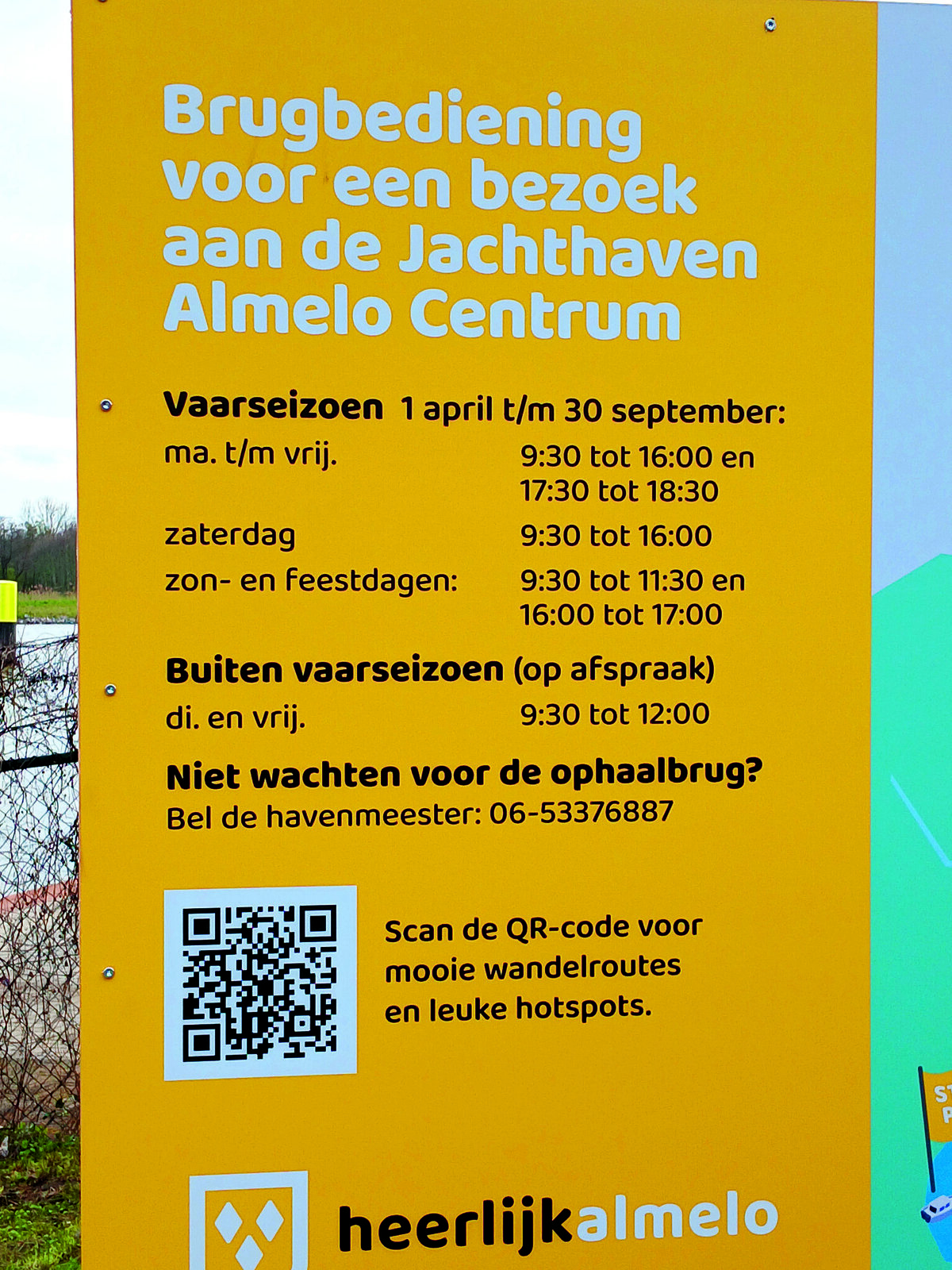 informatiebord met belangrijke info.jpg