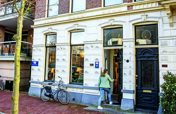 Loop binnen in het TEJO-huis.jpg