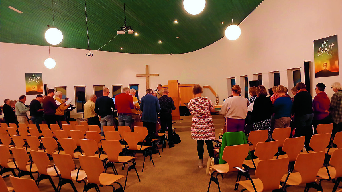 In de NGK Kerk wordt wekelijks gereperteerd.jpg