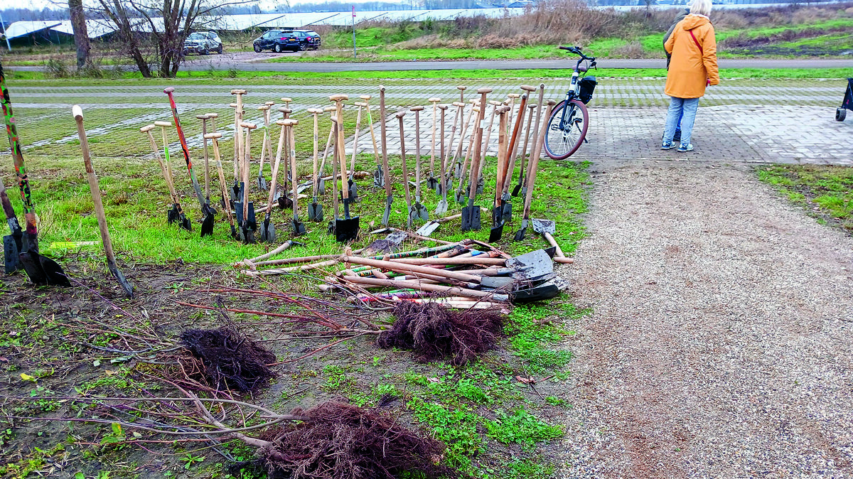 Vele schoppen beschikbaar gesteld door Bomfeestdag.jpg