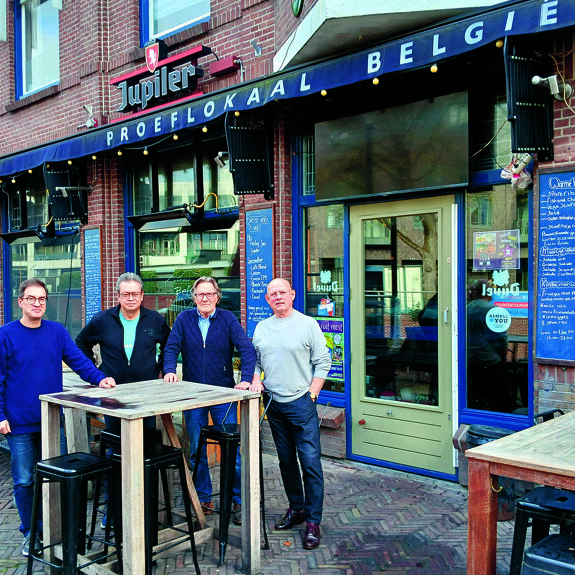 The nieuwe formatie van the Spurs treden op in België.jpg