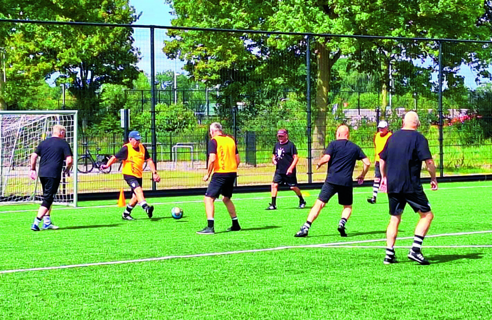 Goldstars weer in traning.jpg