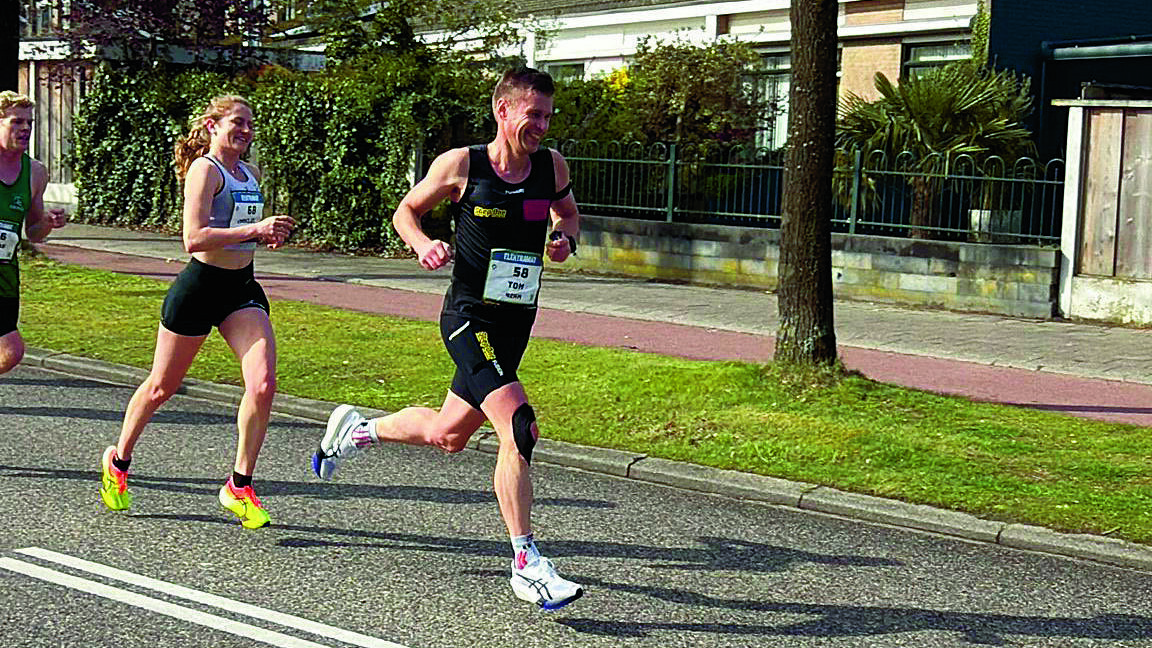 Rennend door Enschede.jpg