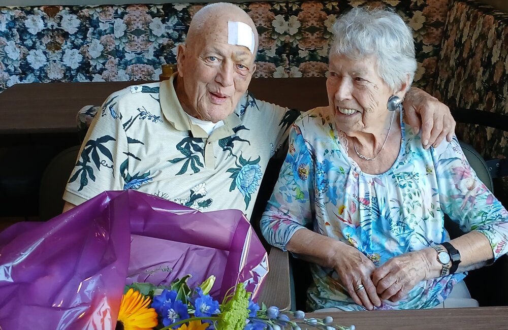 Al 65 jaar een paar.jpg