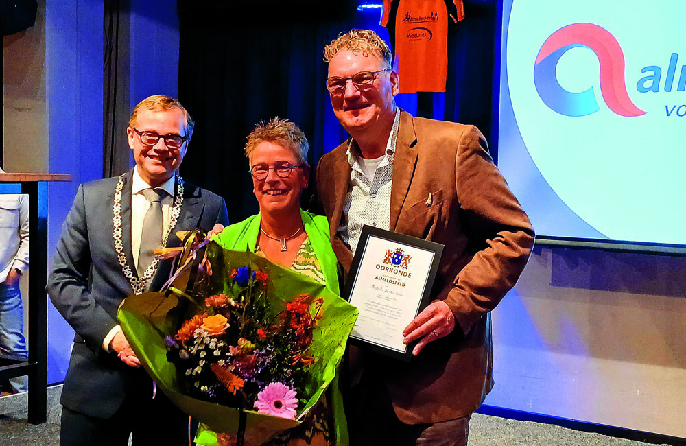 Philip en zijn Joke blij verrast met de Almelospeld